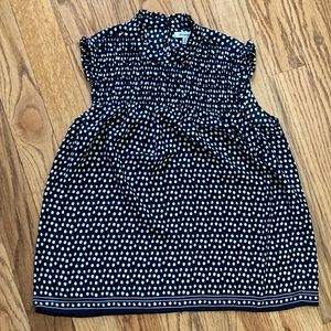 Max Studio sleeveless shirt